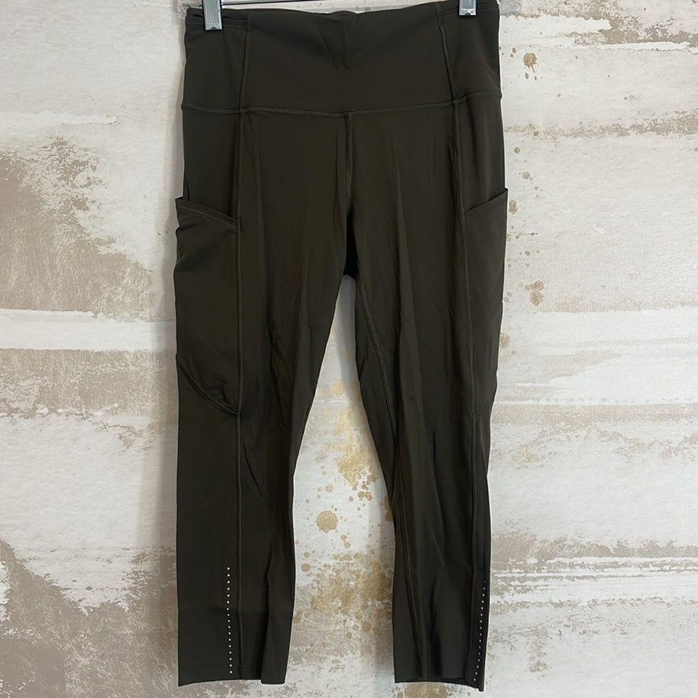 Lululemon Army Green Nulux cropped Dot Leggings size 6